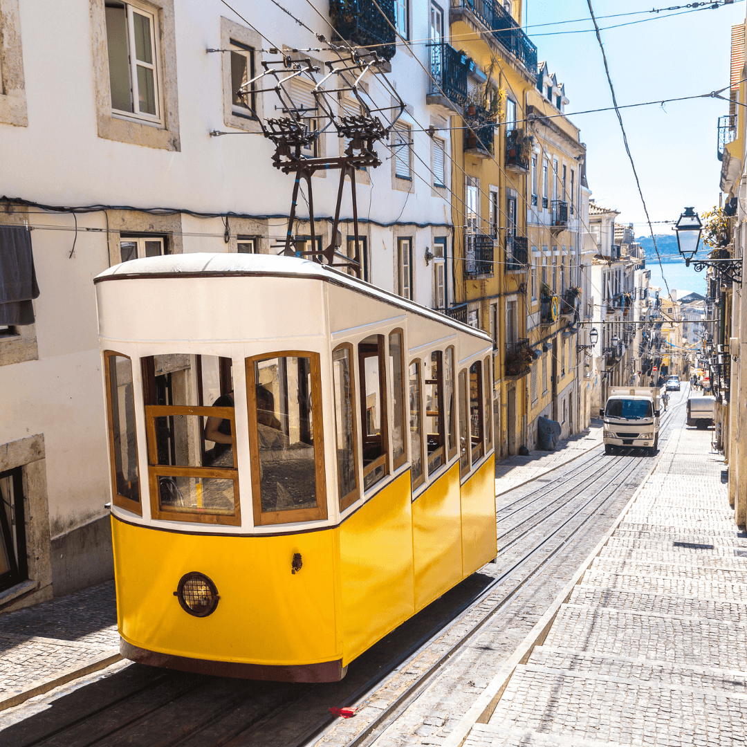 Un tram jaune