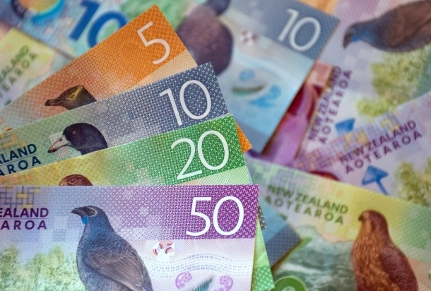 New Zealand Dollar banknotes