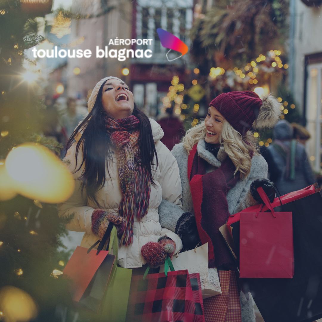 2 women shopping in london during christmas