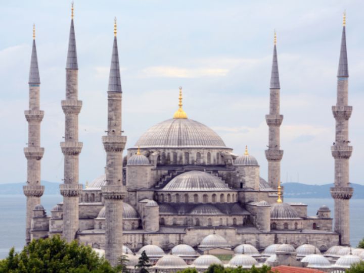 Iconic Blue Mosque in Istanbul, Turkey, featuring beautiful blue tiles and towering minarets.